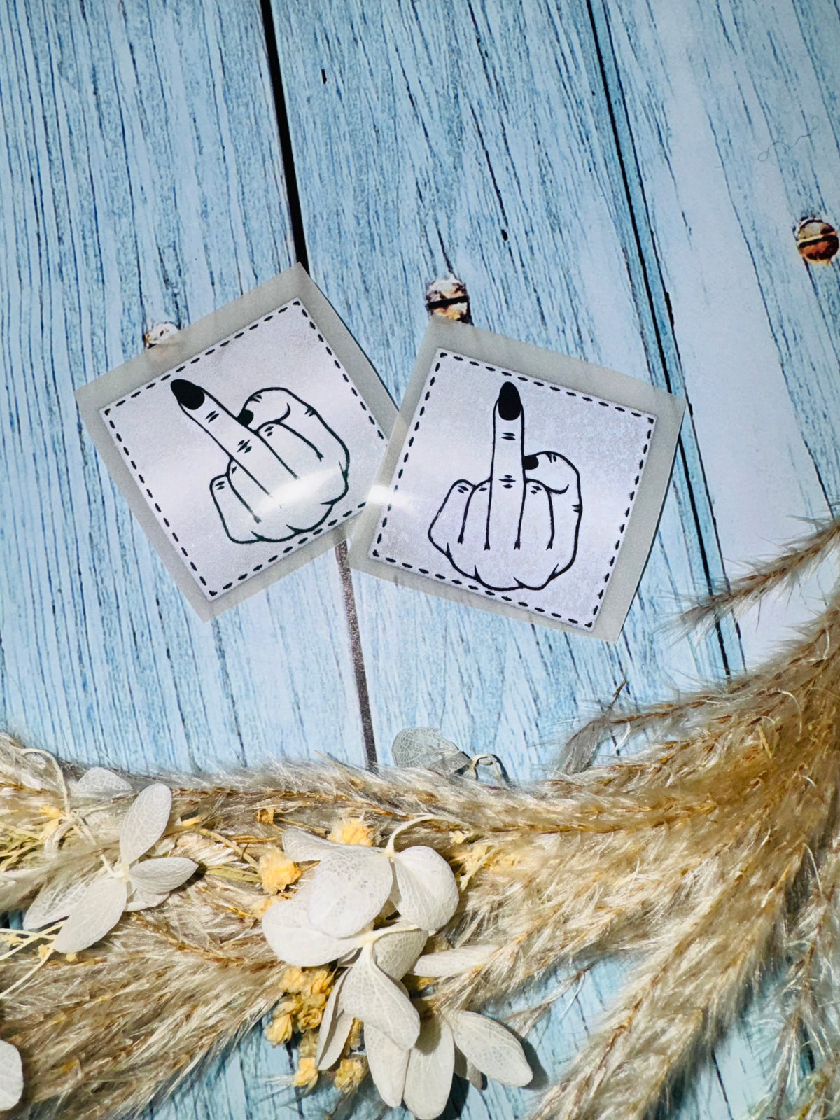 Bügellabel Reflektierend Silber - Mittelfinger!