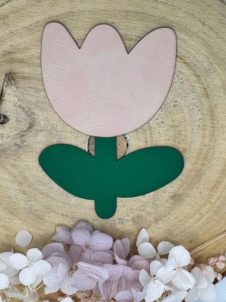 superweiches zweiteiliges Kunstlederlabel in Form einer Tulpe Stängel grün Blüte zartrosa