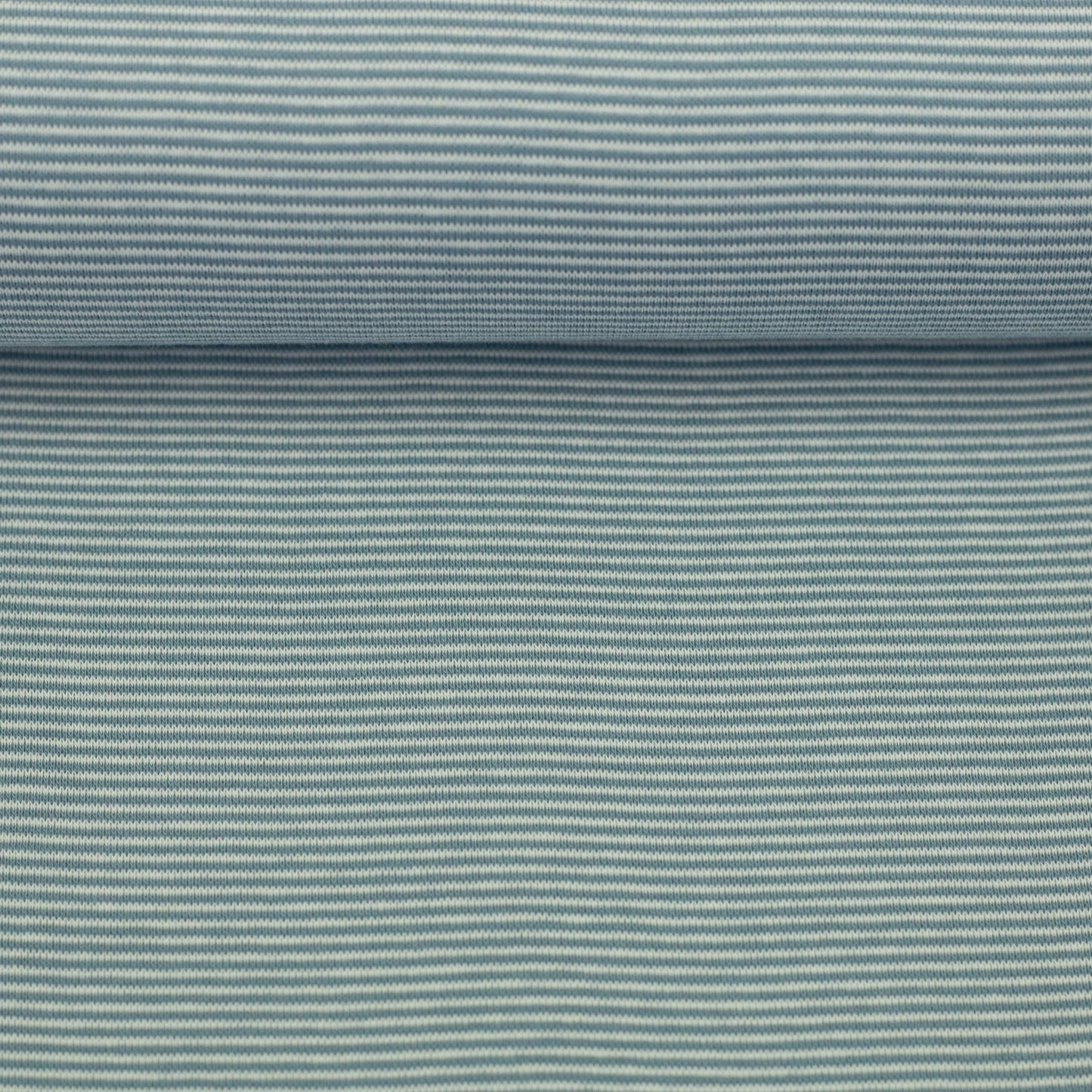 Bündchen Stoff Stella in der Farbe Rauchblau Naturweiß Detailansicht