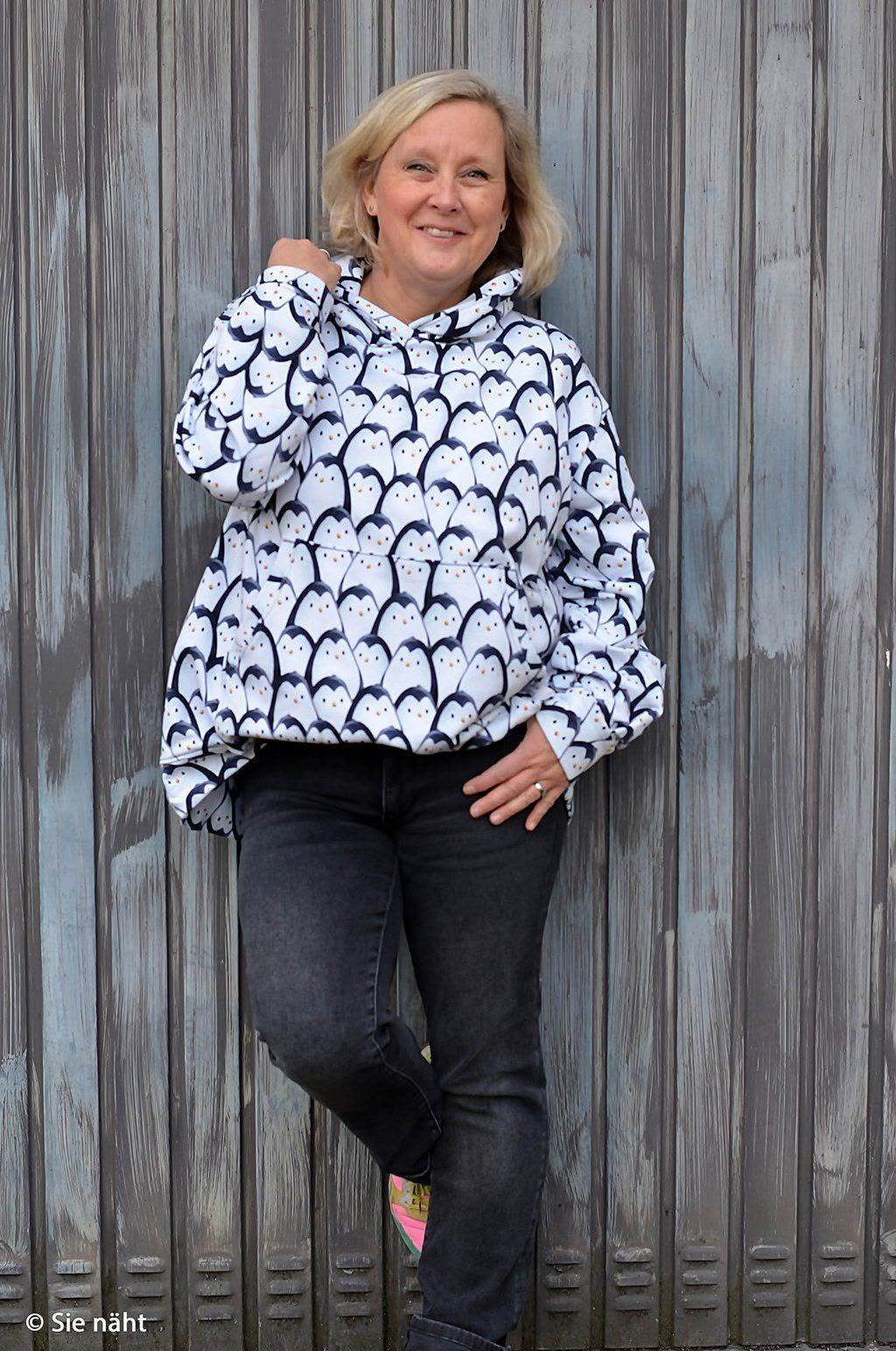 toller Kuschelsweat mit Motiv Pinguine by Thorsten Berger Design Beispielbild