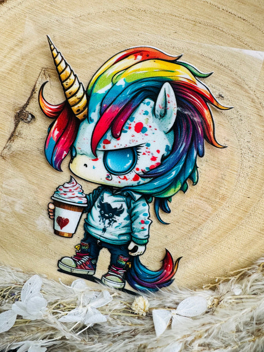 UV-Sticker mit einem kleinen coolen Einhorn mit einem Cupcake in der hand in Farbe bunt aquarell