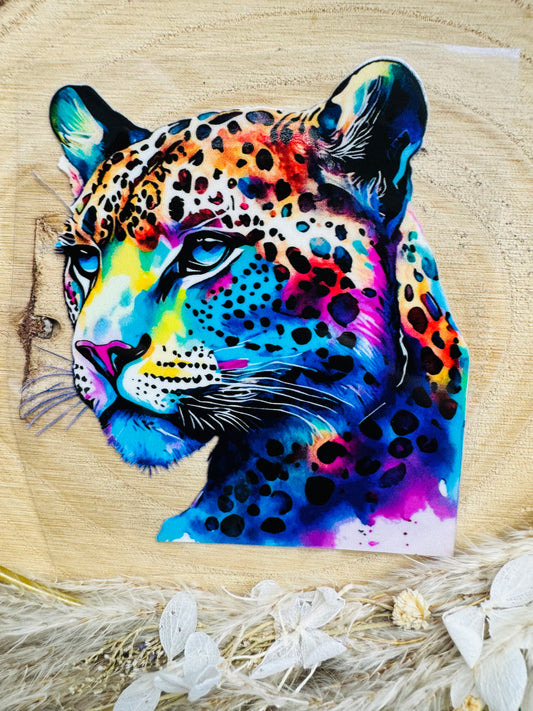 UV-Sticker mit einem bunten Gepardkopf in Aquarell Farben
