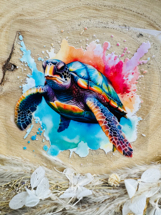 UV-Sticker mit einer schwimmenden Schildkröte in bunten Aquarell Farben