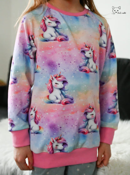 Stoff VB Einhorn sitzend