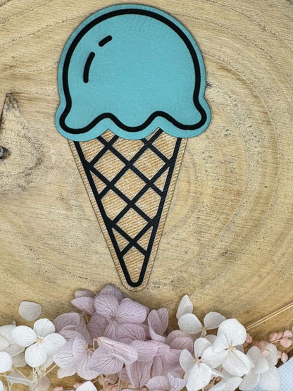 superweiches Kunstlederlabel in Form einer Eiskugel Variante Schlumpfeis blau