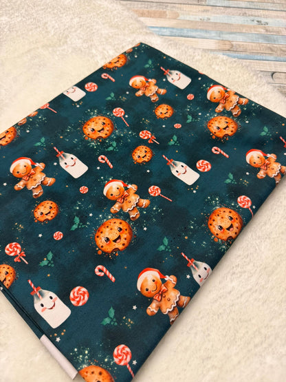 Rest Stoff Sweat VB Weihnachten Cookies 110 cm