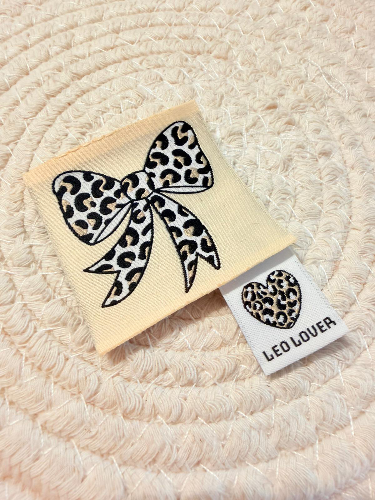 XXL Weblabel Leo Schleife Katzengold Design